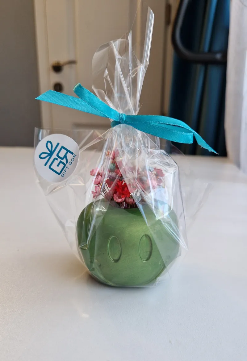 Mini-vază „Smiley Face” – din praf ceramic, cu flori uscate